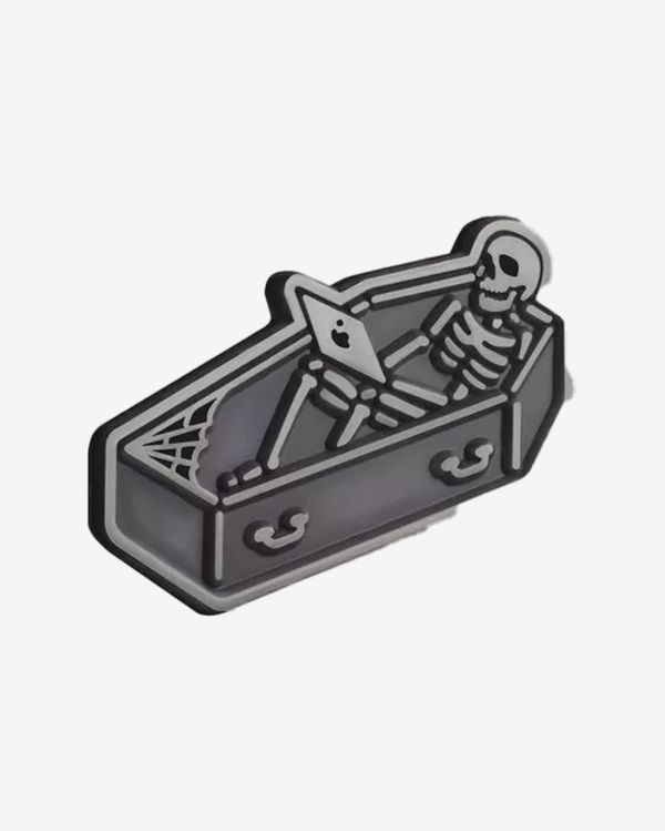 Значок Скелет с Макбуком 2 - фото 1