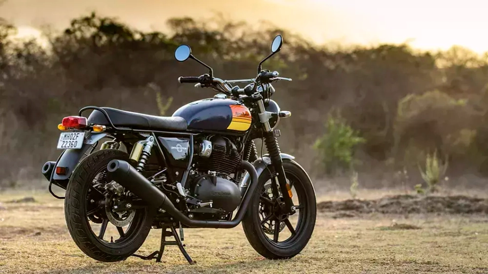 Royal Enfield Interceptor 650 Barcelona Blue (Black Alloy) 2024