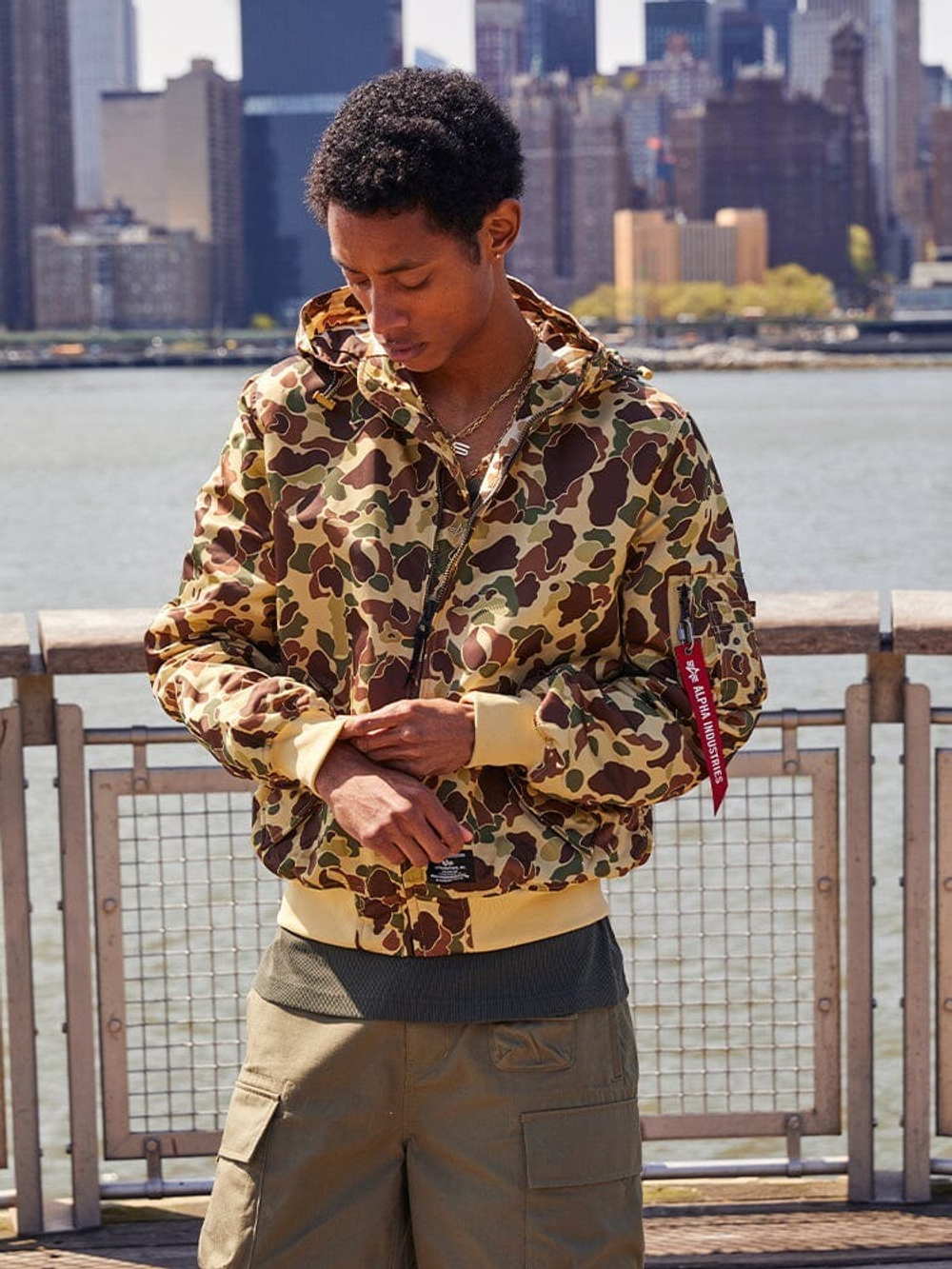 Ветровка мужская Alpha Industries L-2B HOODED GEN II FLIGHT Ветровка мужская Alpha Industries L-2B HOODED GEN II FLIGHT