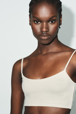 ZARA БЕСШОВНЫЙ КРОП-ТОП, БЕЖЕВЫЙ