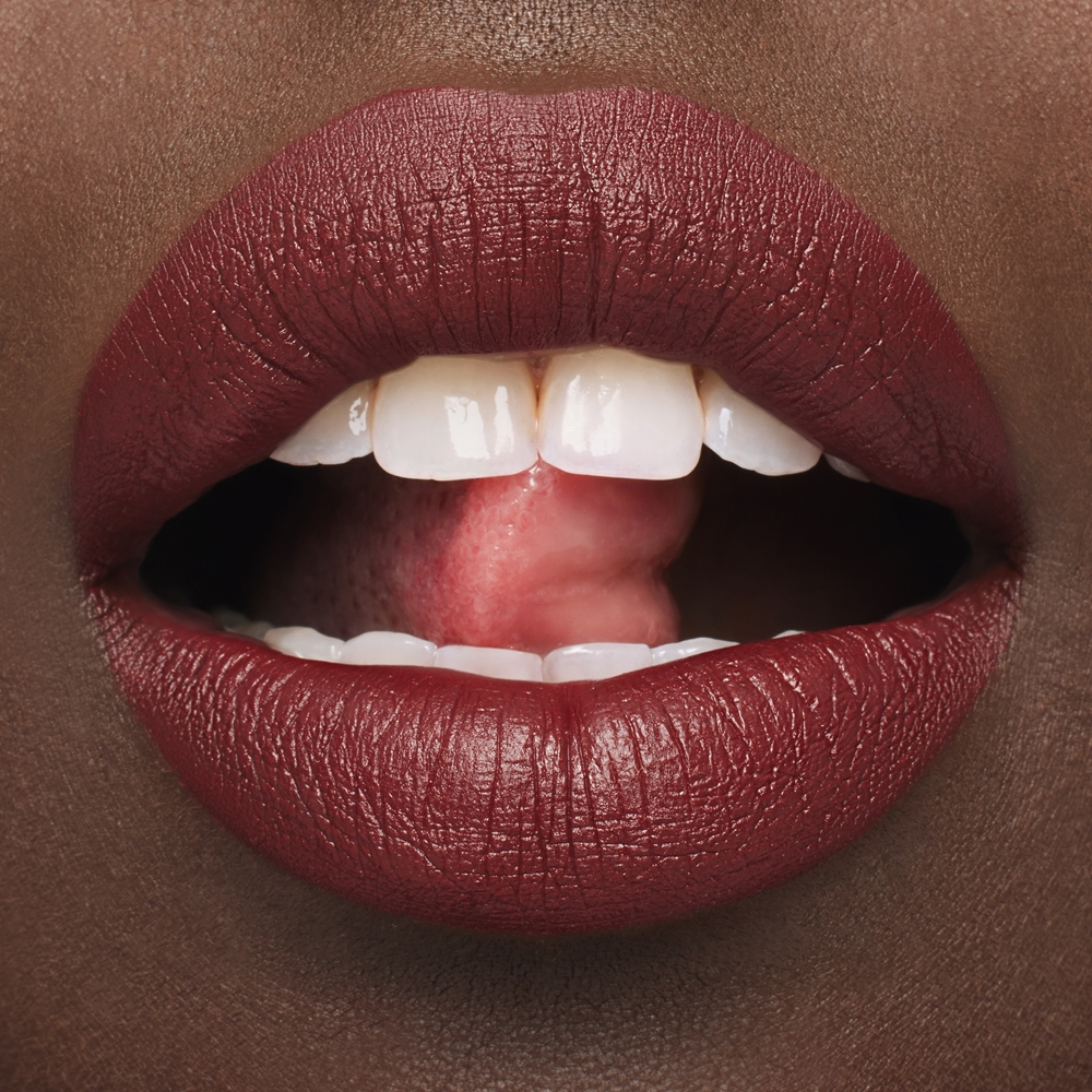 MAC Cosmetics MACximal Silky Matte Lipstick - Матовая помада оттенок Diva, 3 g