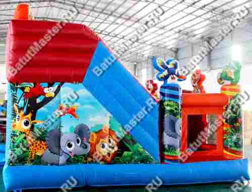 Коммерческий надувной батут "Звериный мир" с горкой и аркой, сетка на входе, 6*5*4 м
