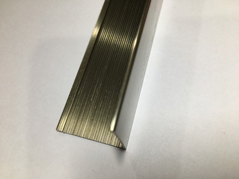 Угол 30*30мм "DO-4" 2,7м Бронза глянец анод. алюм.