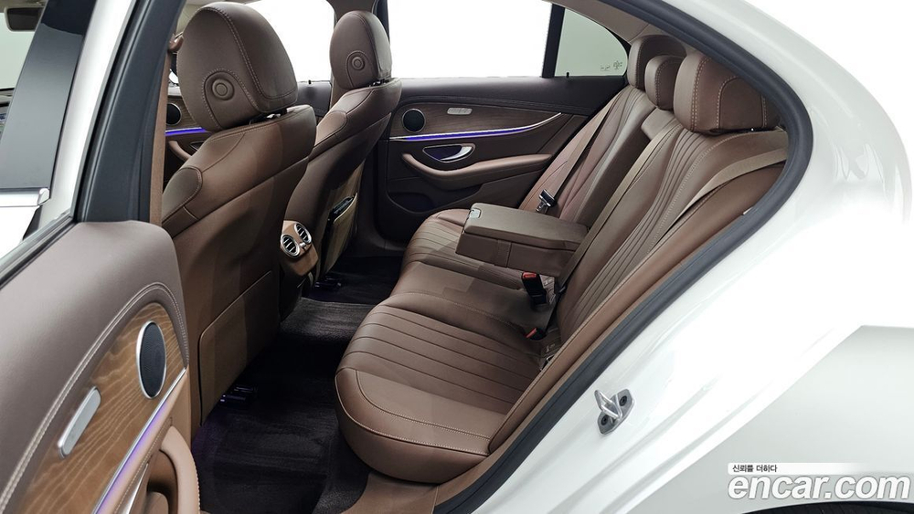Mercedes-Benz E-Class W213 E220d 4MATIC Exclusive (06.2020)