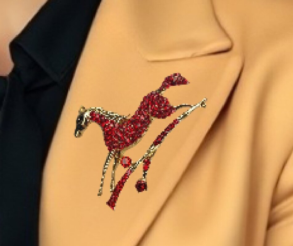Брошка "Красная огненная лошадь". Женская брошь,украшение.Подарок на новый год. Символ года