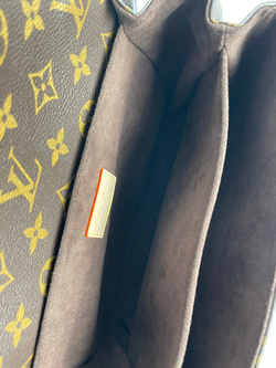 Сумка Louis Vuitton POCHETTE METIS