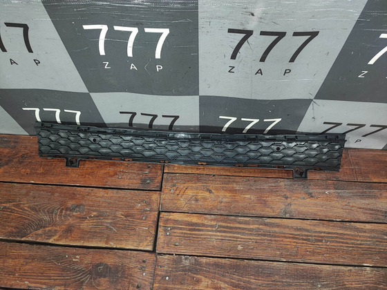 Решетка переднего бампера Mercedes GLE (V167) 18-нв Б/У Оригинал A1678858005