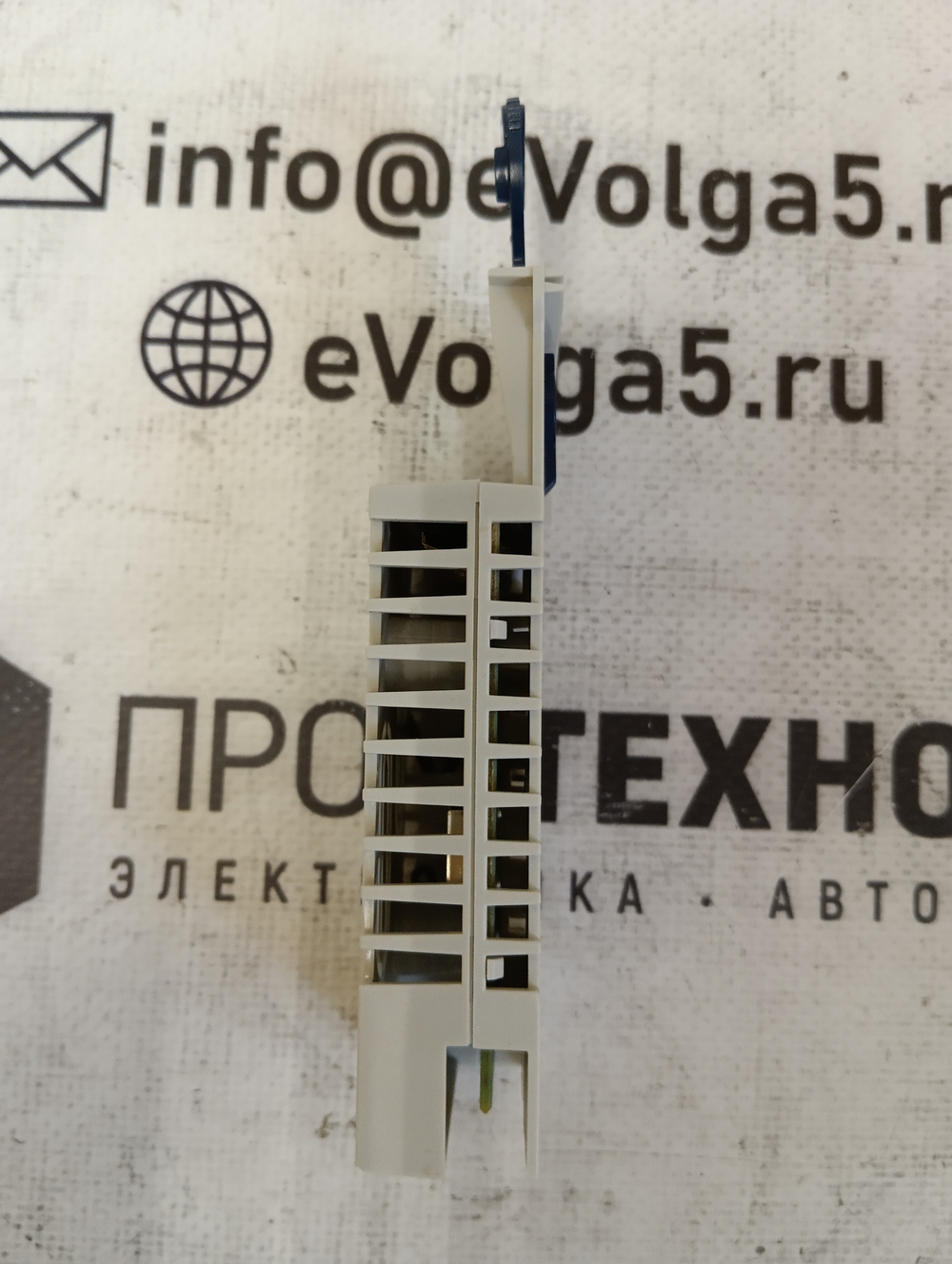 Lenze E94AYM44 с хранения