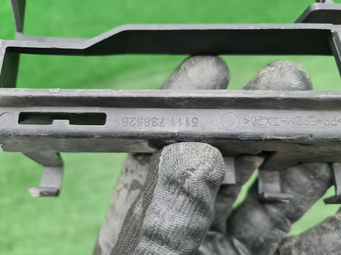 Накладка ПТФ левая BMW 5er G30 (2017-2020)