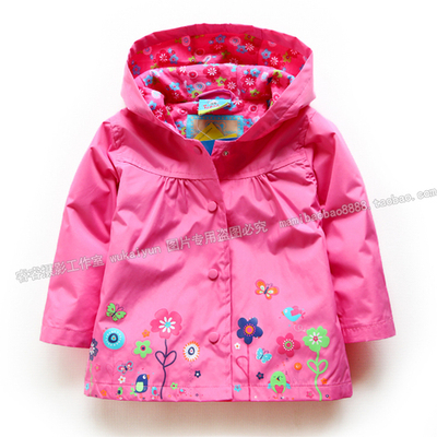 Ветровка однотонная с принтами цветов и капюшоном