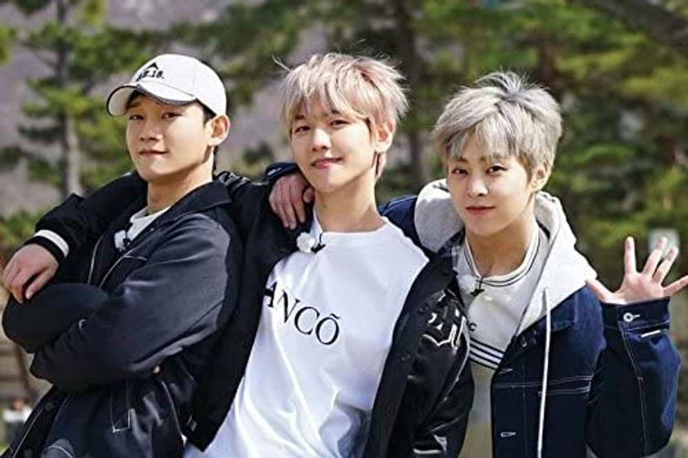 публикация EXO CBX - Selfie Book