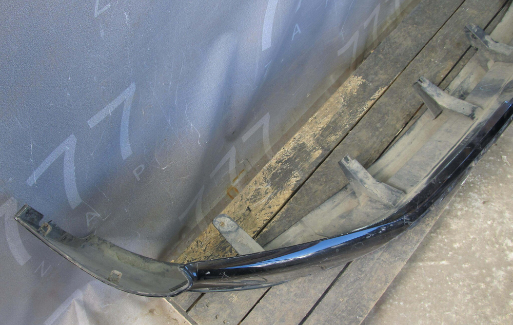 Юбка переднего бампера Toyota Land Cruiser 200  Б/У Оригинал 76851D8010