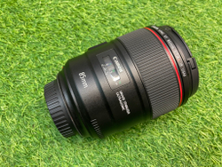 Canon EF 85mm 1.4L IS USM