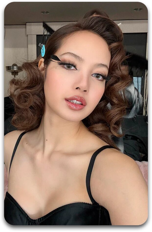 Карта #3312 / Lisa (BLACKPINK)