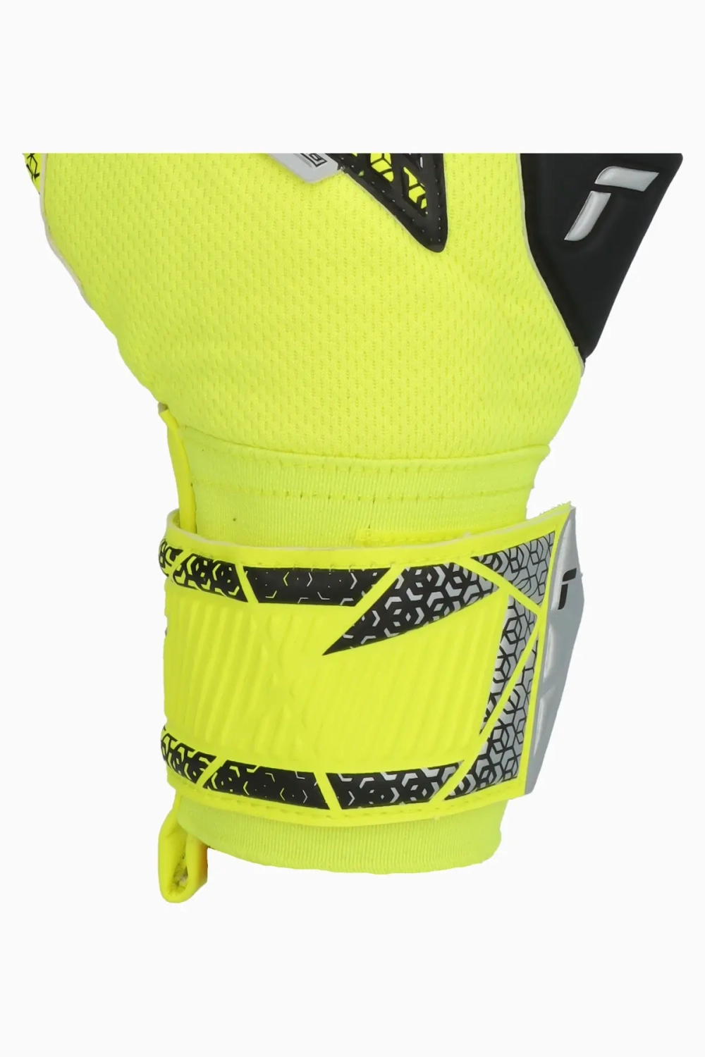 Вратарские перчатки Reusch Attrakt Silver