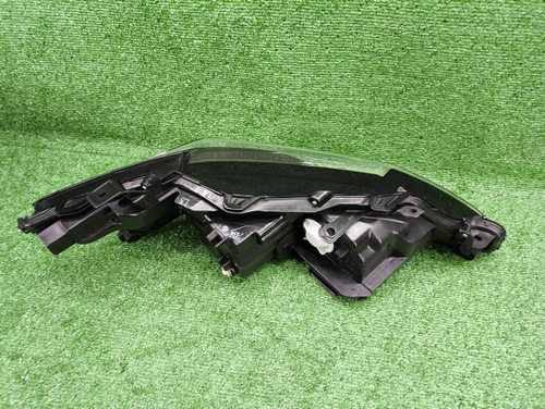 Фара левая Toyota Camry xv70 (2020-н.в.) LED Black