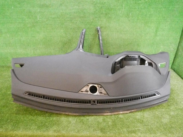 Торпедо Peugeot 3008 2 (2016-н.в.)