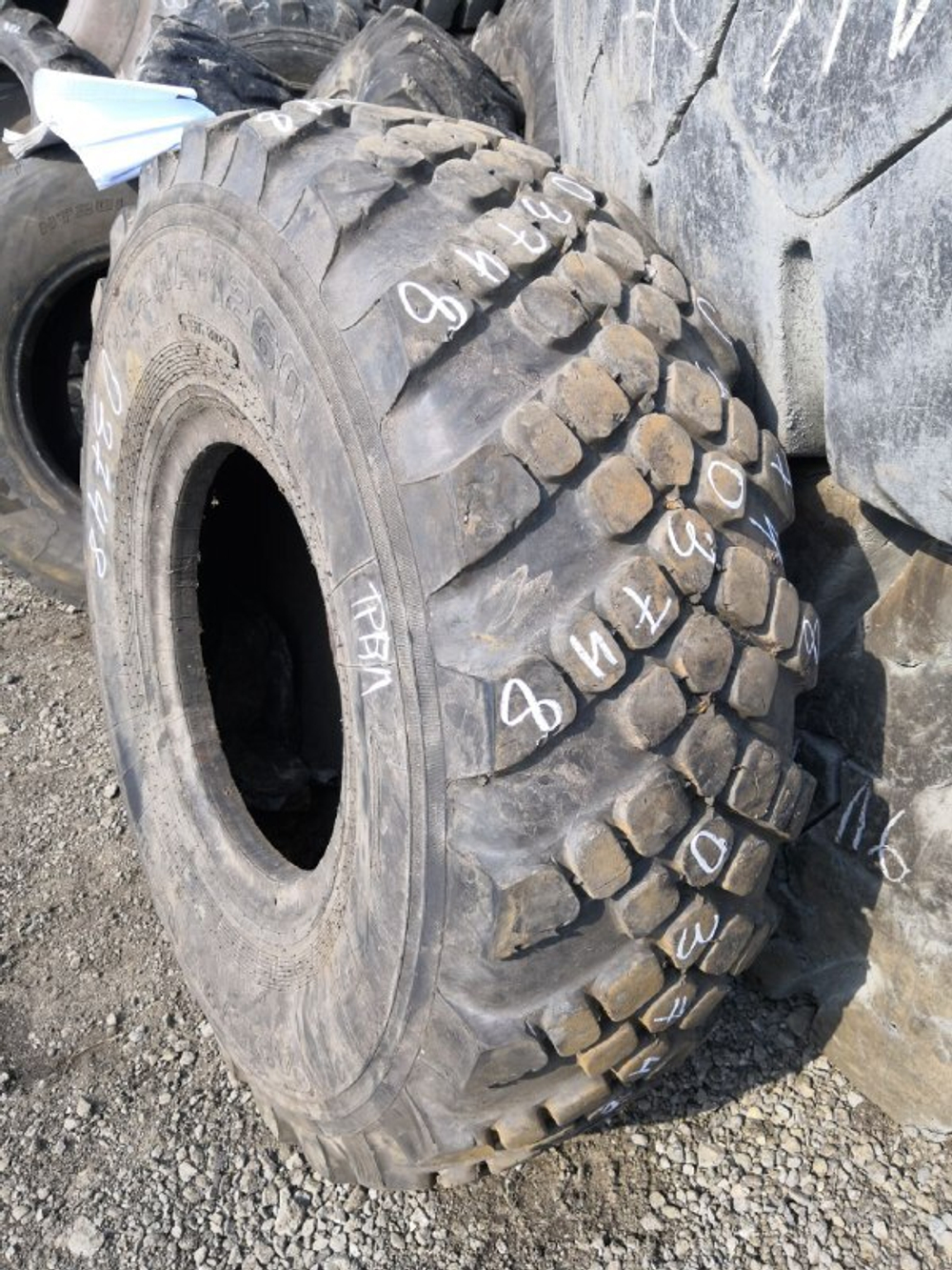425/85R21 Kama 1260 шина б/у