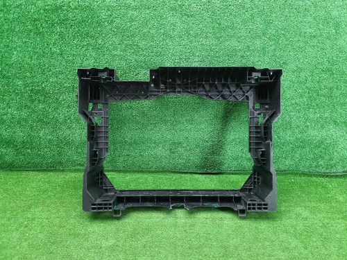 Телевизор Hongqi HS5 (2019-н.в.)