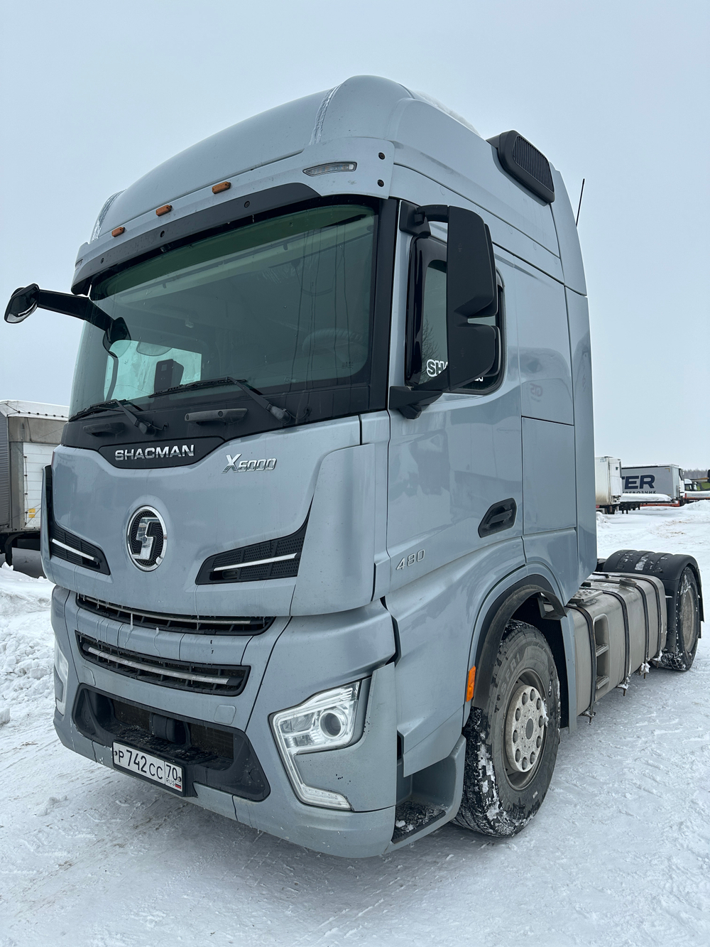 Shacman (Shaanxi) SX* 4x2 Седельный тягач SX4188YY381 (Дизельный, 12,5 л, 473 л.с., АТ)