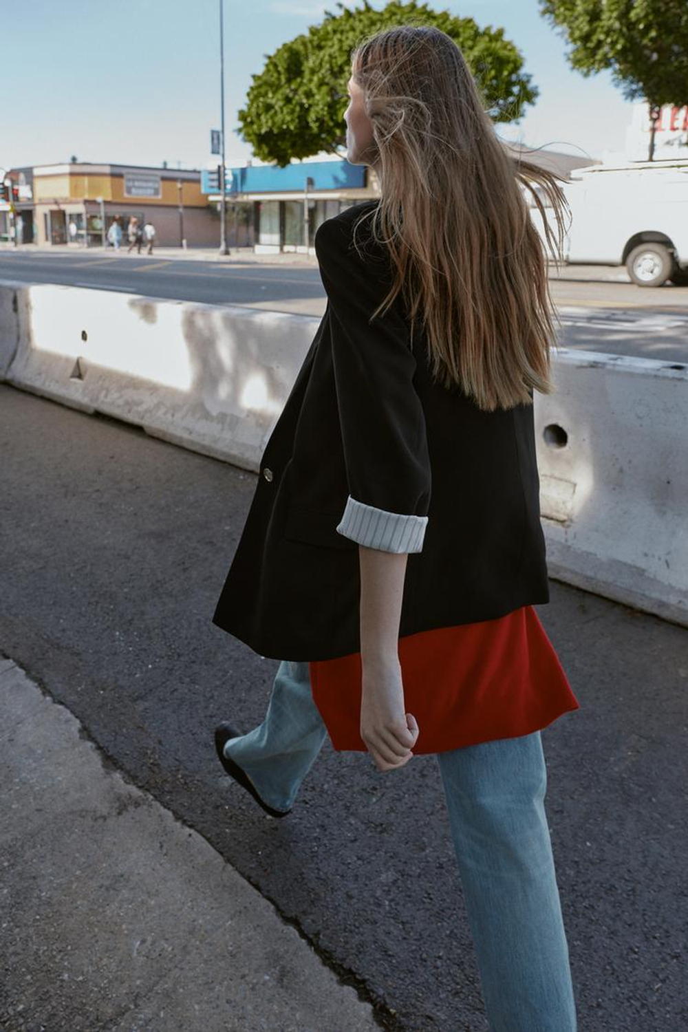 ZARA БЛЕЙЗЕР С ПРИНТОМ НА МАНЖЕТАХ, ЧЕРНЫЙ