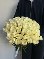 Букет из белой розы (50см) 51 шт под ленту