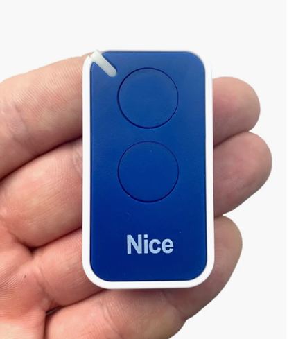 Пульт для ворот и шлагбаумов NICE  NICE Era-INTI  2 кнопки