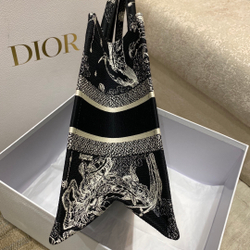 Christian Dior Book Tote 36 cm