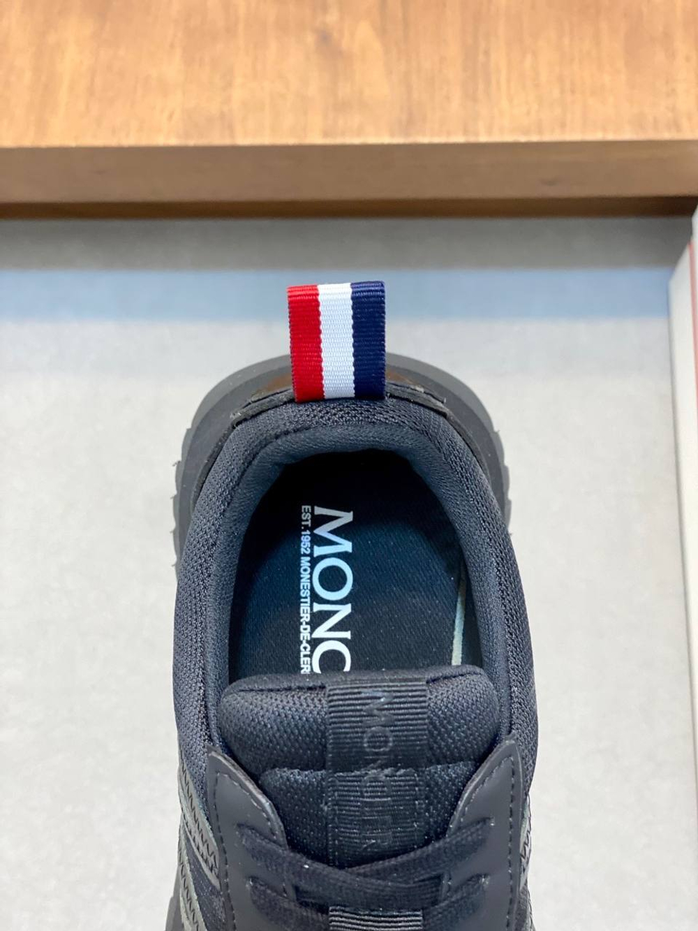 Кроссовки Moncler