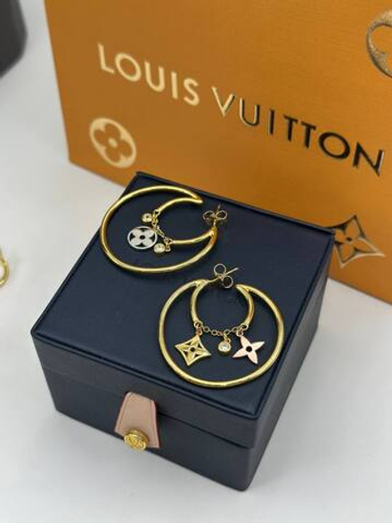 Серьги Louis Vuitton