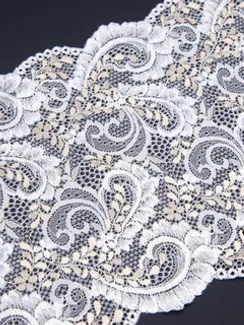 03-158 Кружево эластичное 20 см, айвори /телесный