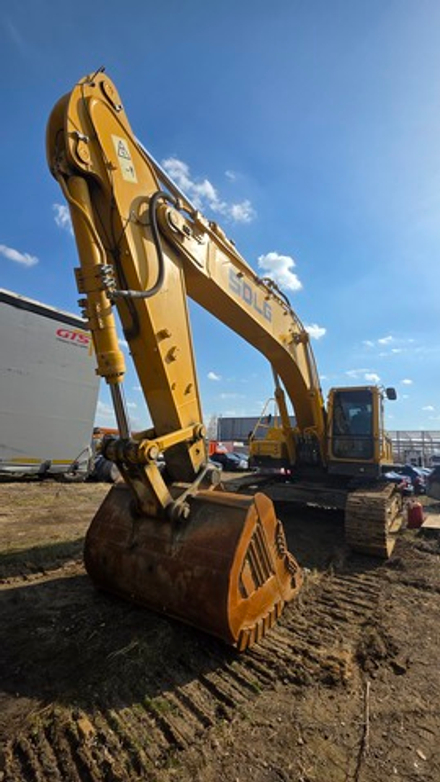 SDLG E6400 Экскаватор E6400F (Дизельный, 12,8 л, 333 л.с., АТ)