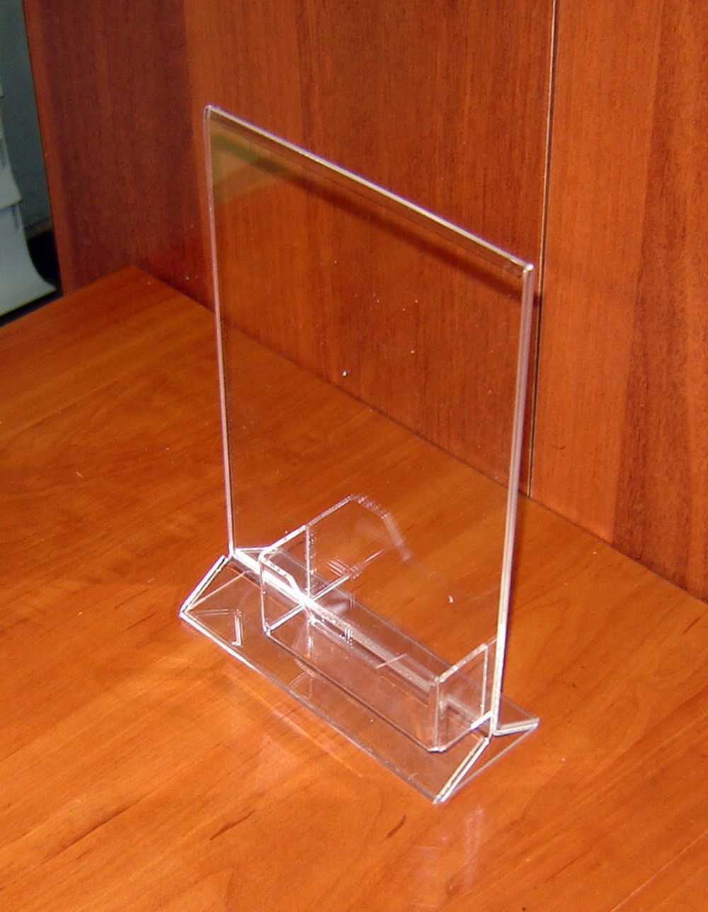 Менюхолдер тейбл тент А5 вертикальный с визитницей