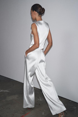 ZARA ЖИЛЕТ ИЗ АТЛАСНОЙ ТКАНИ — ZW COLLECTION, БЕЛЫЙ