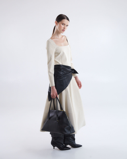 Косынка из искусственной кожи большая черный