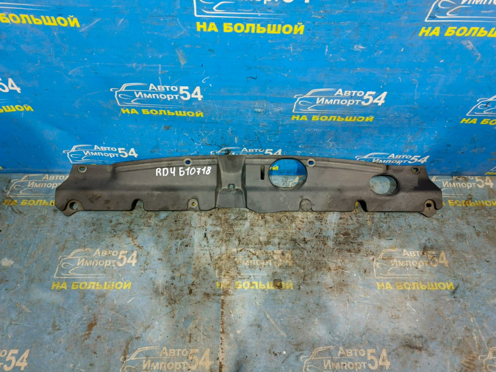 Накладка на рамку радиатора Honda CRV 2004-2006