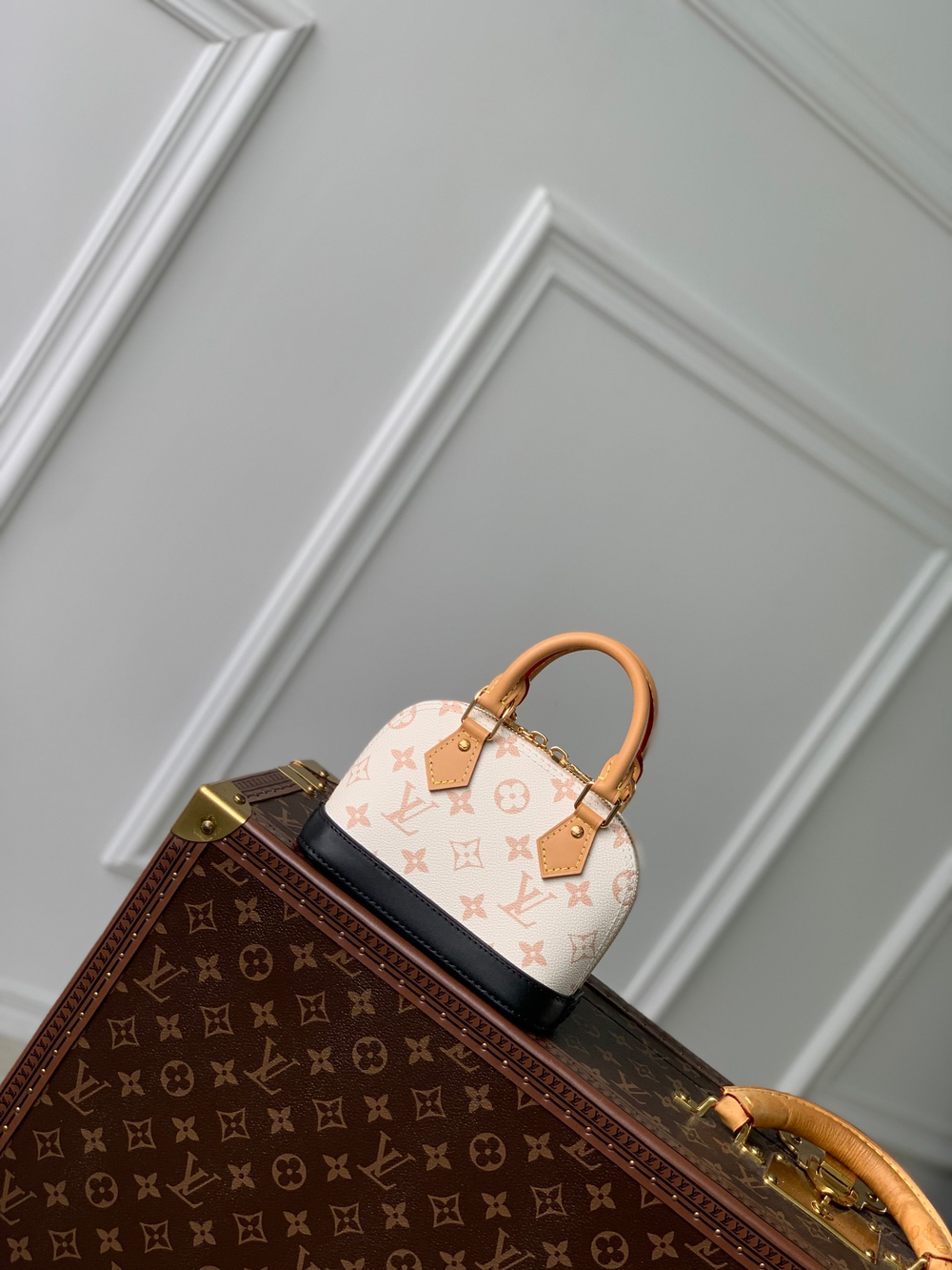 Louis Vuitton Nano Alma