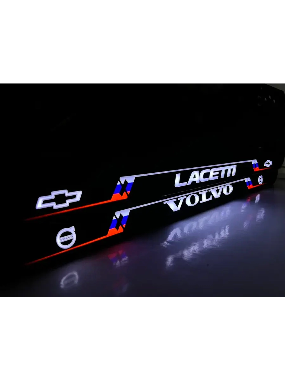 LED рамка под госномер для авто. С индивидуальным дизайном.