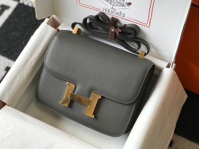 Hermes Constance 18/ 24