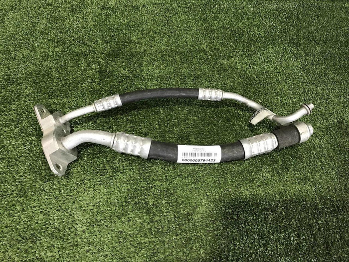 Трубка кондиционера Mercedes V w447 (2014-н.в.)