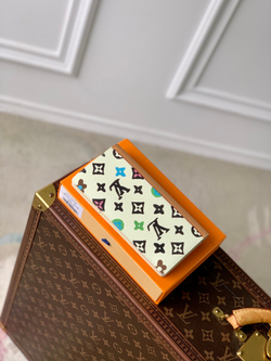 Louis Vuitton Brazza Wallet