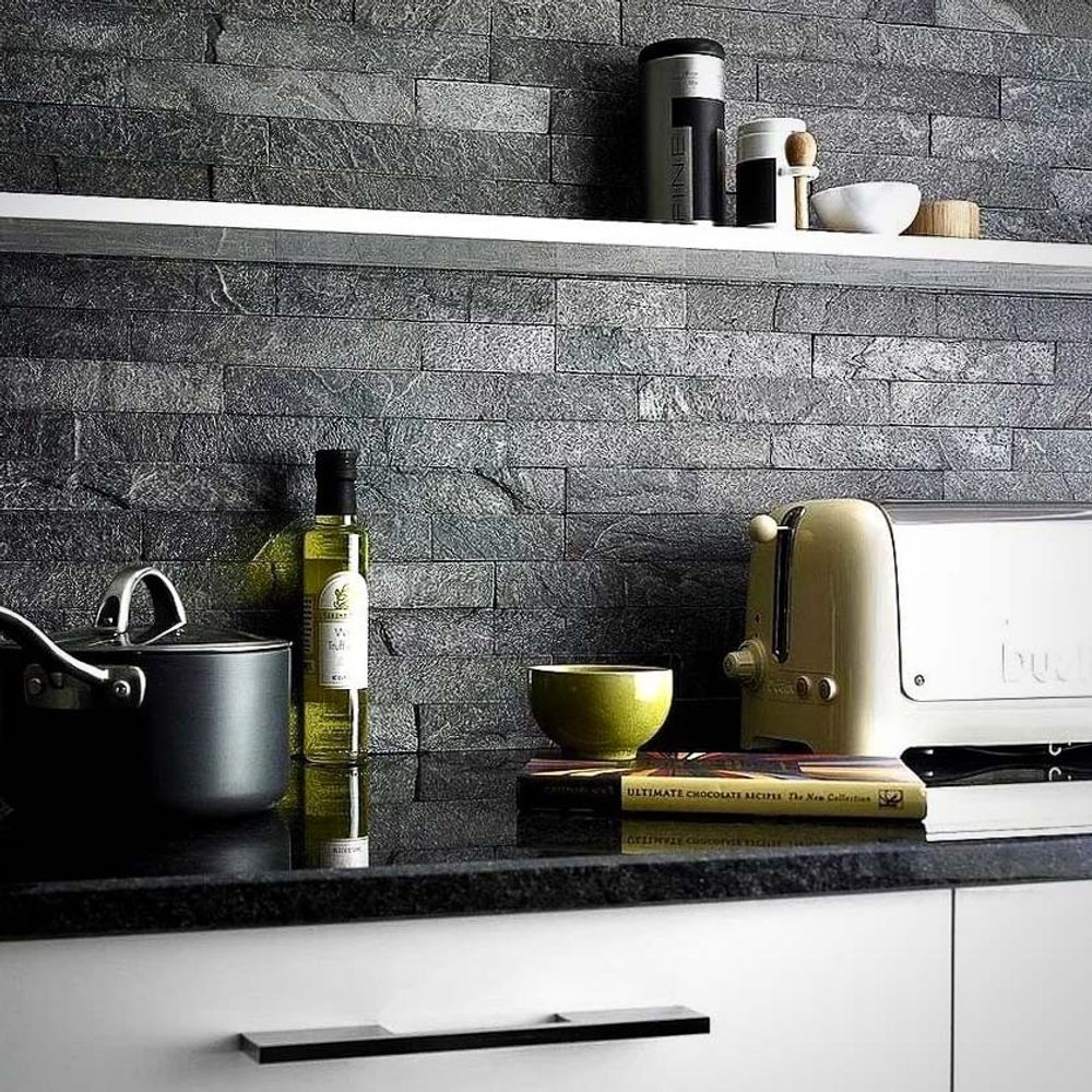 Натуральный камень Кварцит черный Pharaon 150x600x10-20 Неоклассик