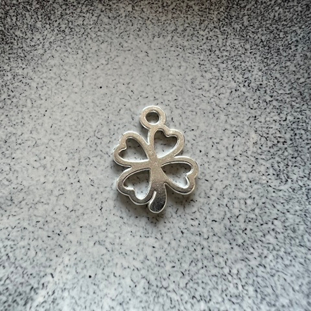 Подвеска четырёхлистный клевер. Фурнитура для изготовления украшений и аксессуаров.
