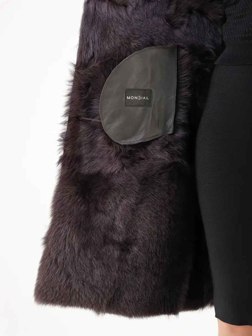 Дубленка зимняя натуральная с капюшоном длинная