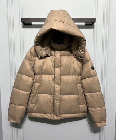 Пуховик Prada