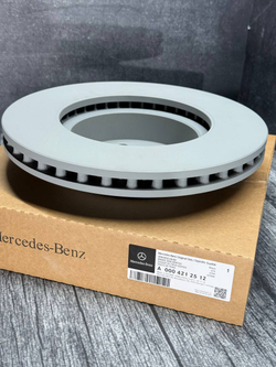 Диск тормозной Mercedes-Benz A0004212512