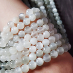 Лунный камень, яркое свечение, р-р 8мм, цена за нить 9.5см (1/4)