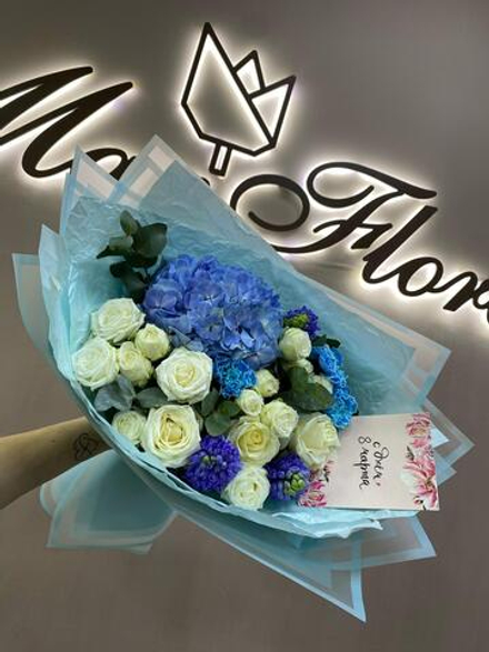 Букет на 8 Марта М-40