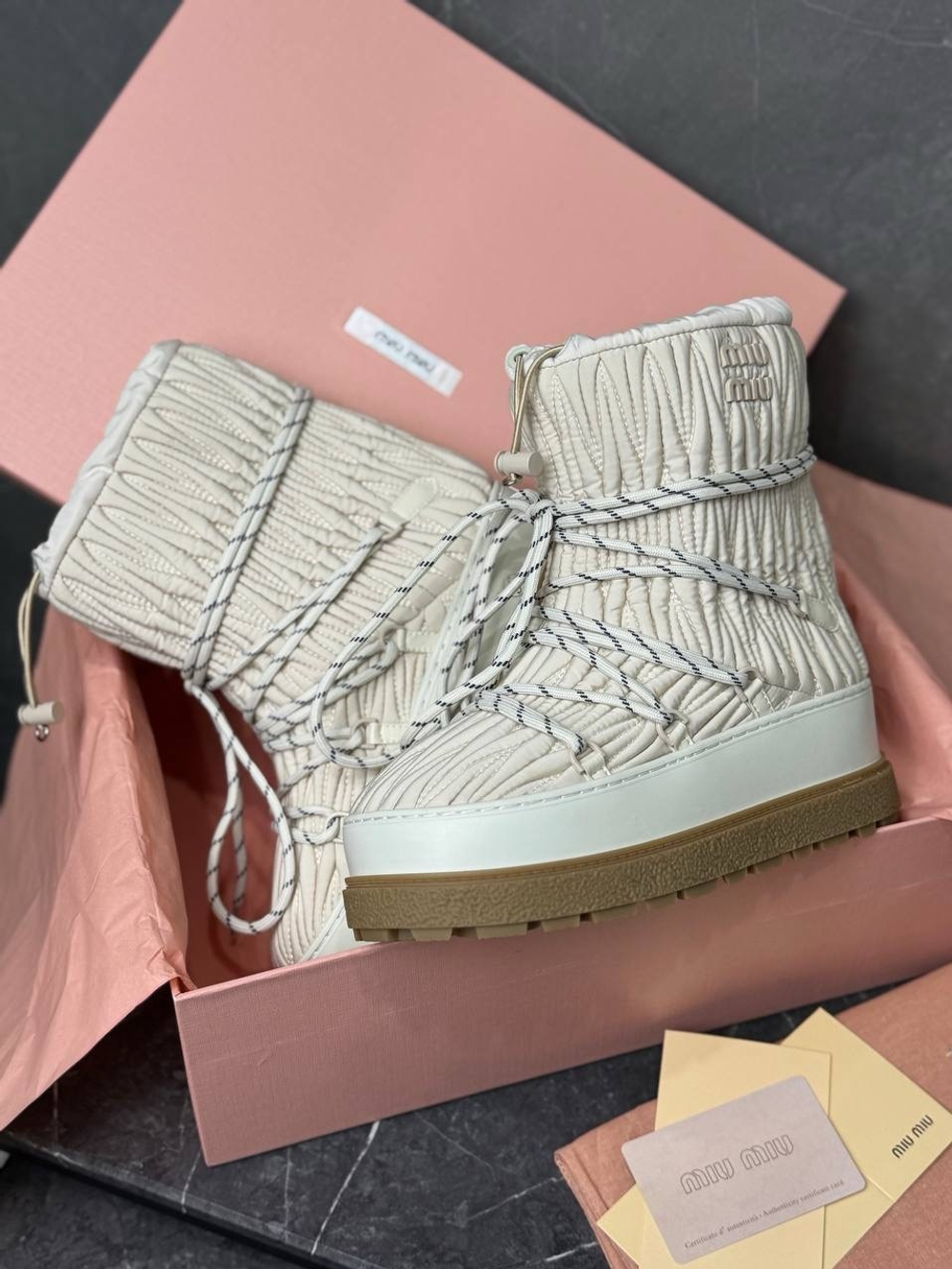 Дутики Miu Miu