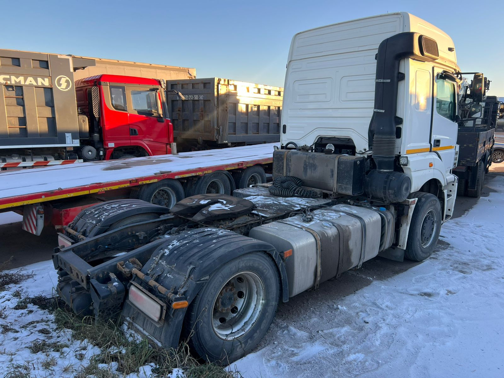 КамАЗ 5490 4x2 Седельный тягач 5490-S5 (Дизельный, 12,0 л, 401 л.с., МТ)